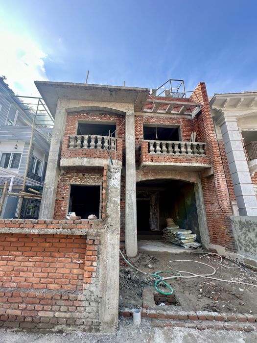 Under Built House On Sale At Ganesh Chowk