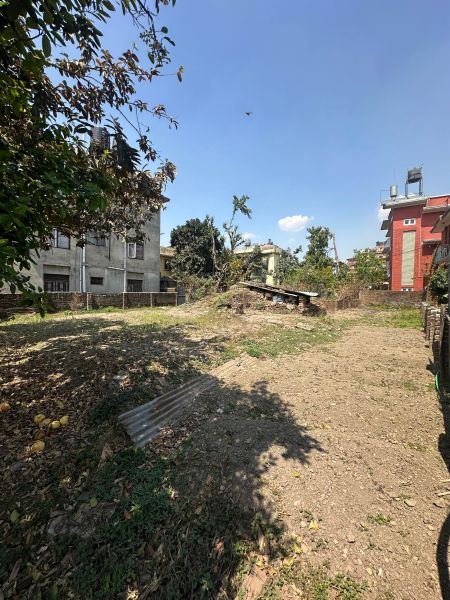 Land on sale at Hadigaun