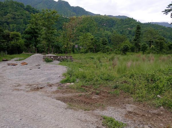Land in sale in devghat