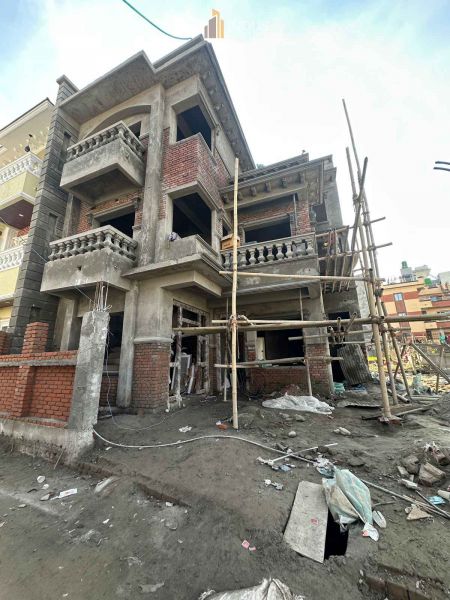 2 living house on sale at Lasuntar, Budhanilkantha